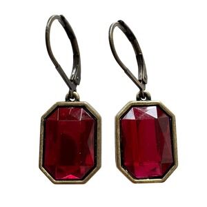 Vintage NR Avon Gold Tone Red Emerald Cut Crystal Leverback Dangle Earrings